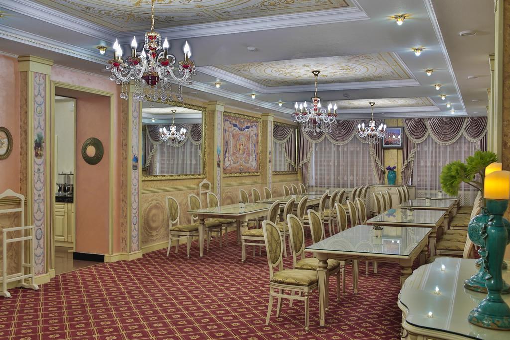 Amsterdam Hotel Aktobe Bagian luar foto